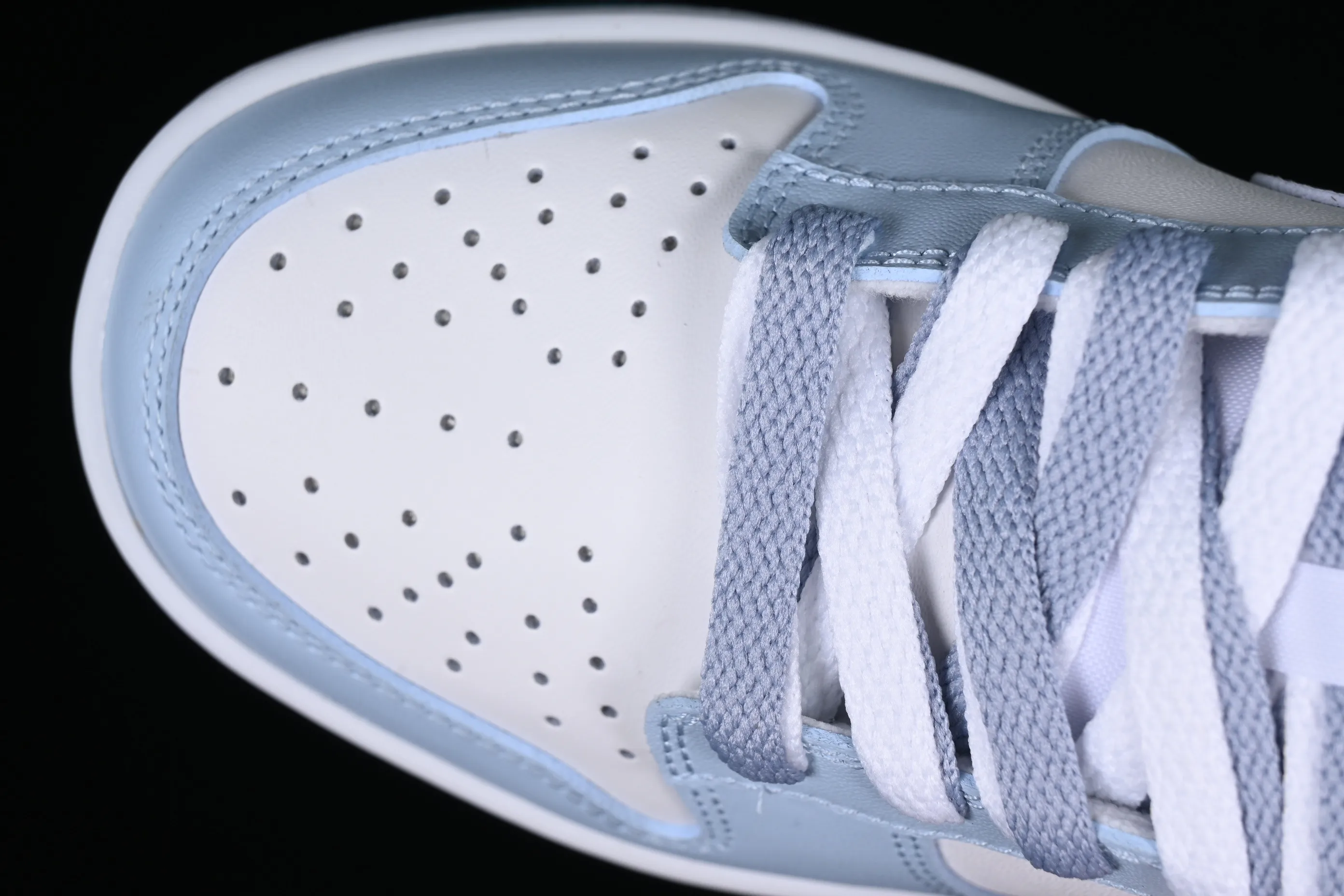 All categories Nk SB Dunk series Nk SB Dunk Low low-top sneakers Nk SB Dunk Low Frozen color SB low-top sports and leisure sneakers FD9911-101